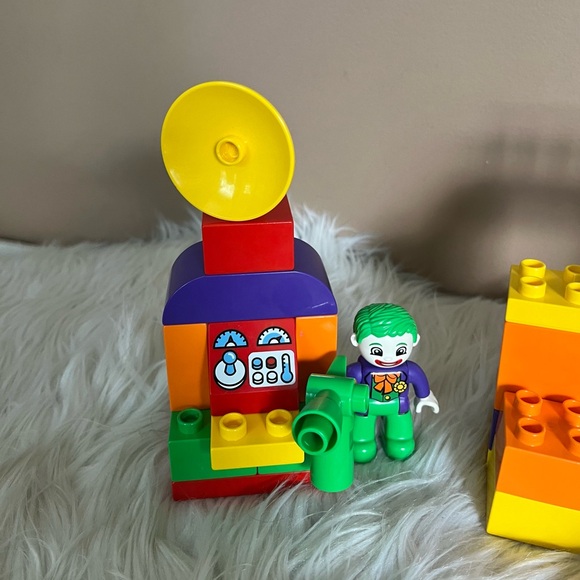 {Lego Duplo} The Joker Challenge Lego Set With Batman - Picture 2 of 5